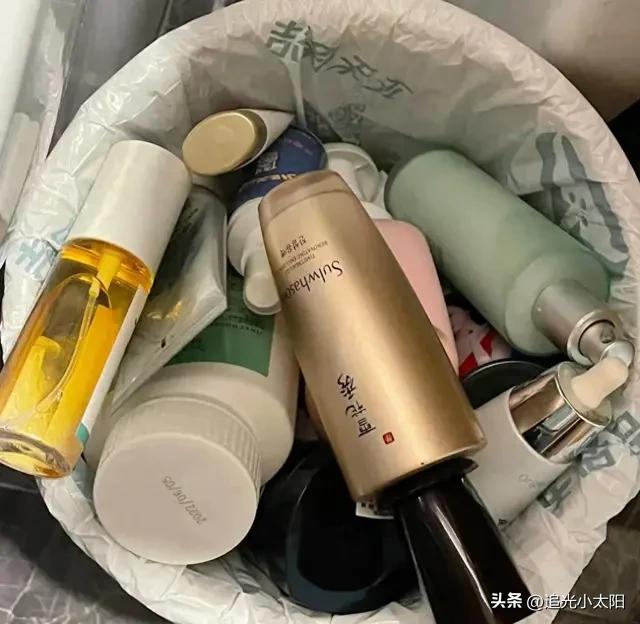 享界G9和蔚来ES8怎么选  享界G9智驾座舱解析